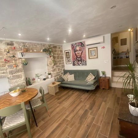 Apartman Oleandar Kaštela 外观 照片
