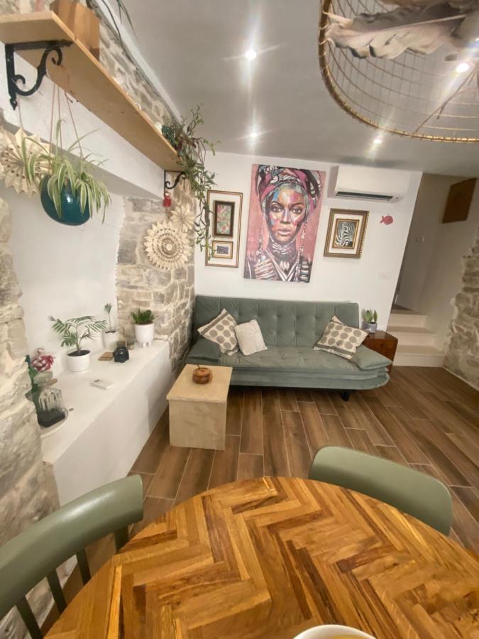 Apartman Oleandar Kaštela 外观 照片