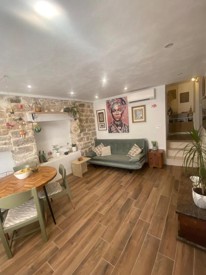 Apartman Oleandar Kaštela 外观 照片