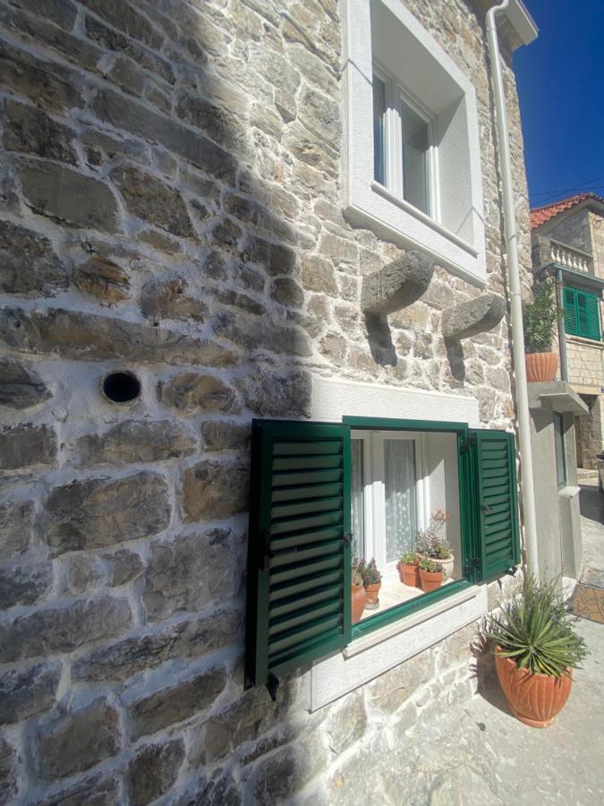 Apartman Oleandar Kaštela 外观 照片