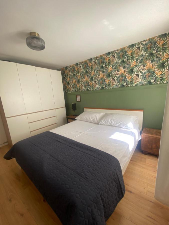 Apartman Oleandar Kaštela 外观 照片
