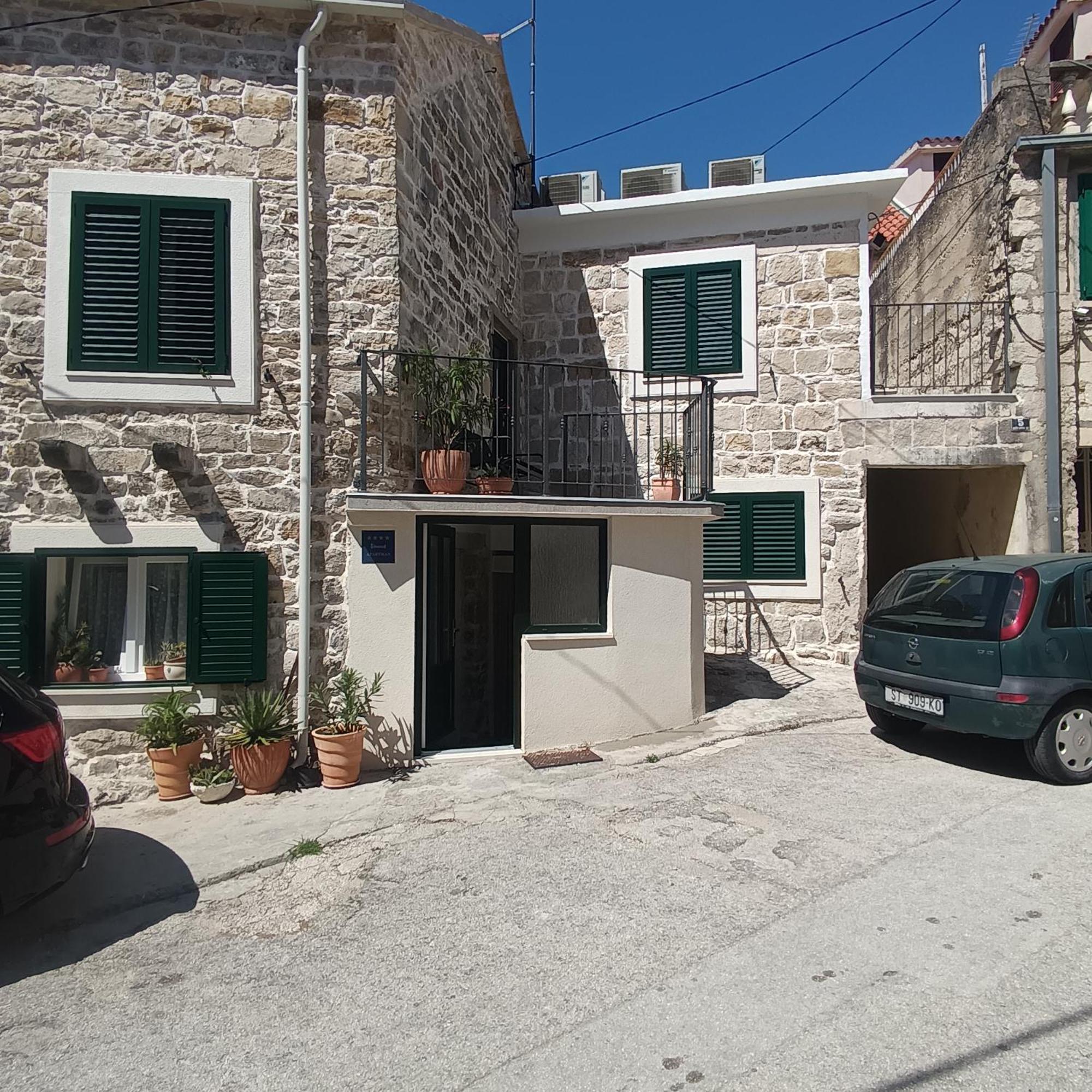 Apartman Oleandar Kaštela 外观 照片