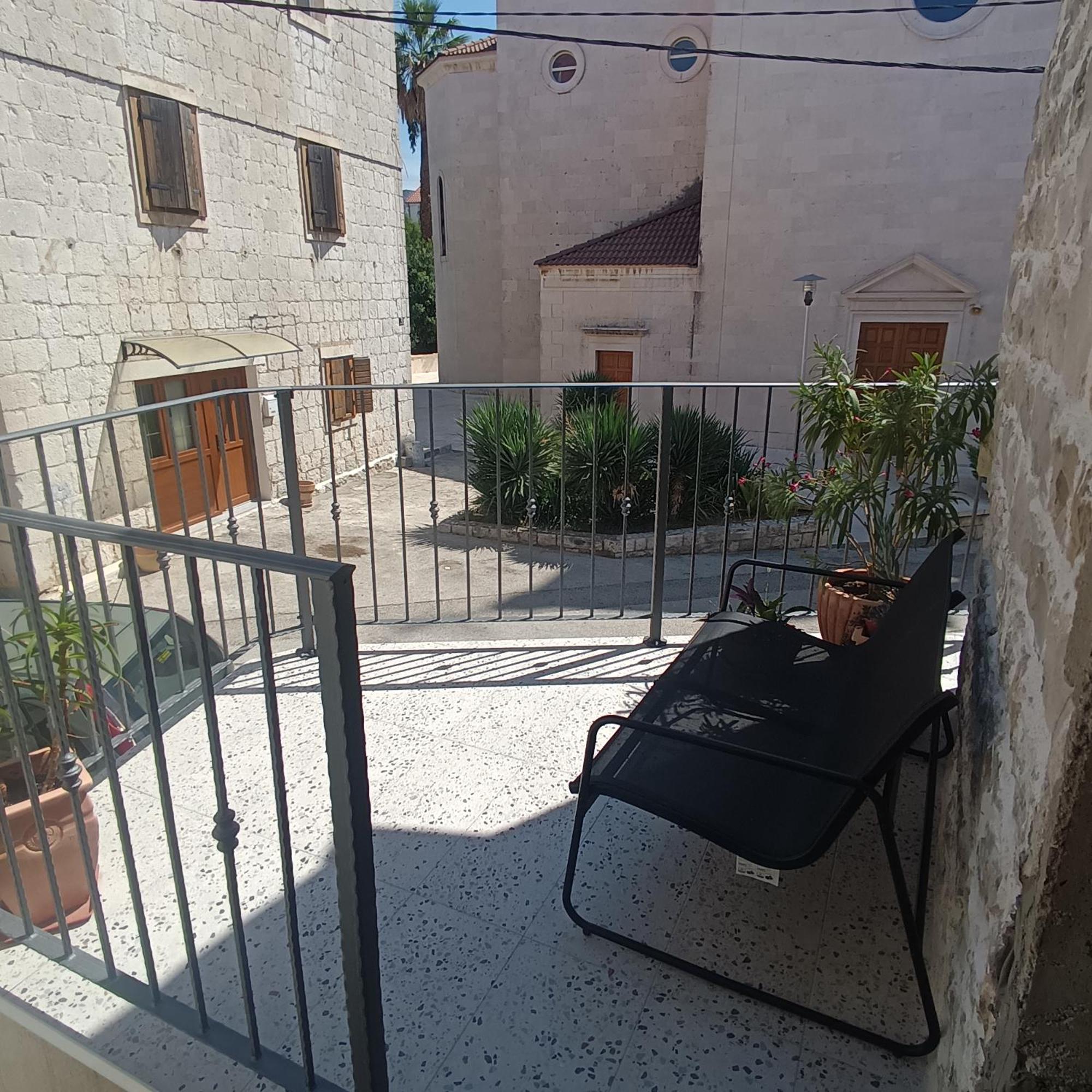 Apartman Oleandar Kaštela 外观 照片